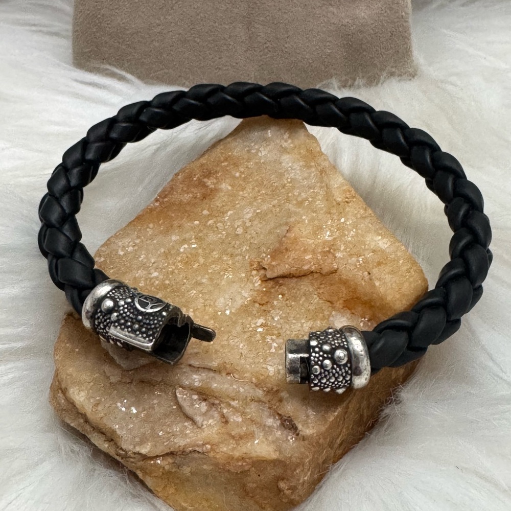 David Yurman .925 Sea Urchin 8.5mm Black Braided Rubber Bracelet - Picture 9 of 9